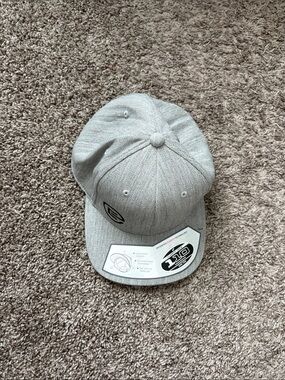 Unbranded Gray Men's 110 Snapback Cap